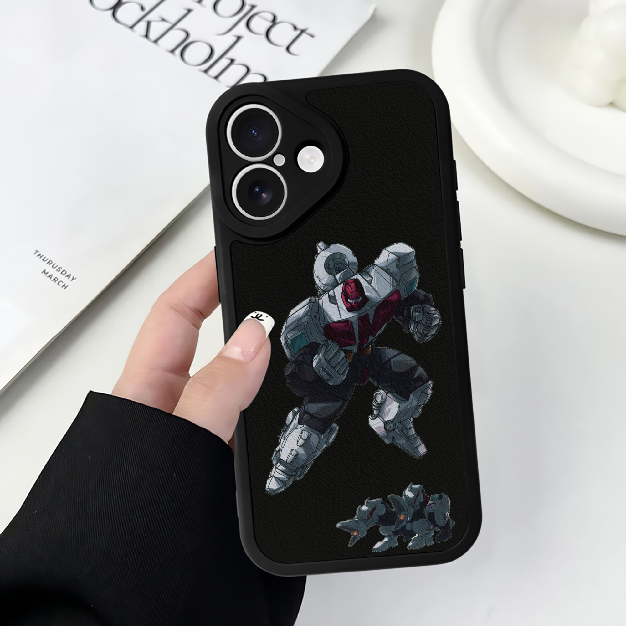 （画像用）  【iPhone 16シリーズ対応】シリコンスマホケース（レザー調） 材質：シリコン